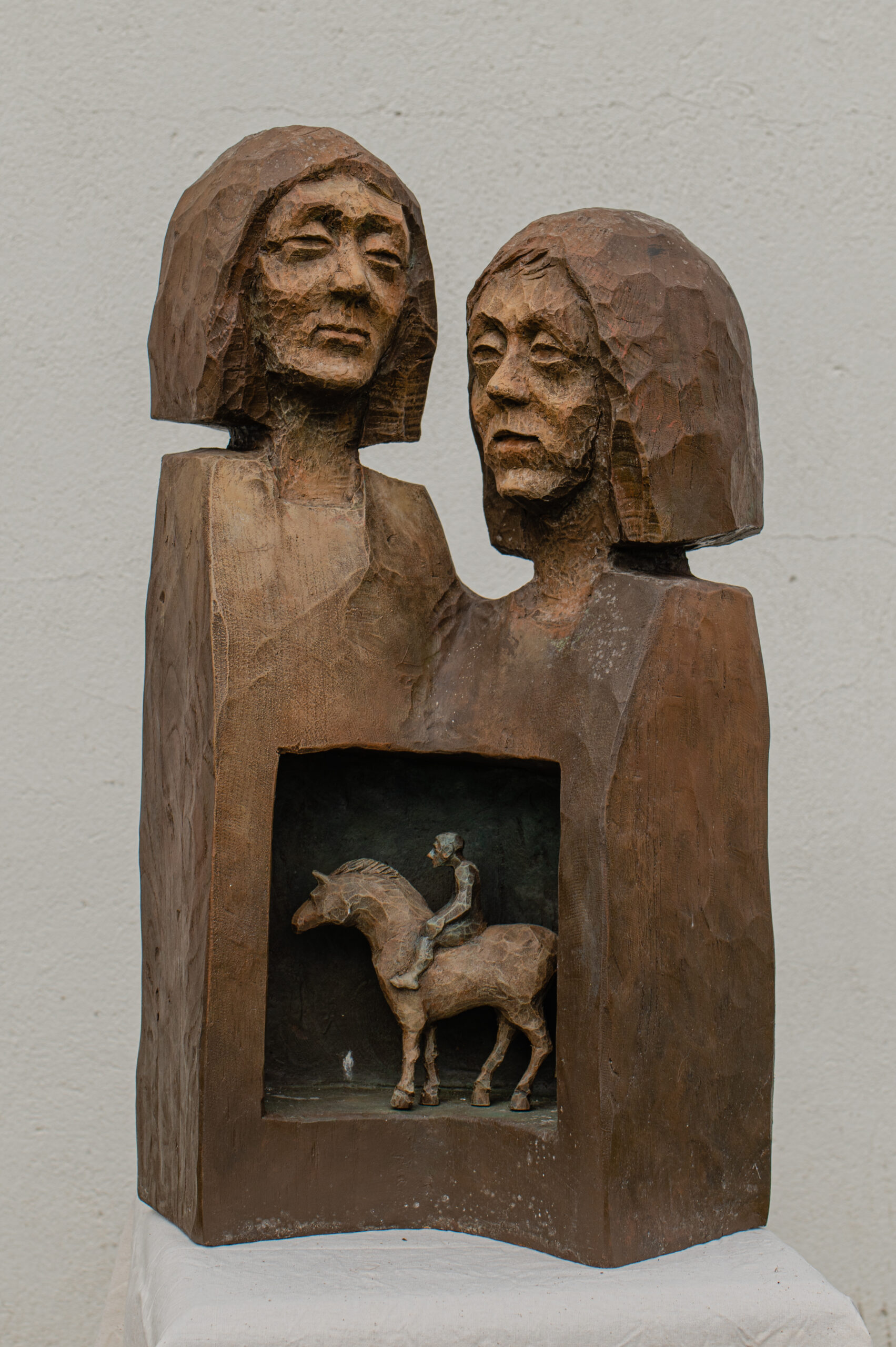 Serie iconogramas, madera policromada pequeño formato, 2013