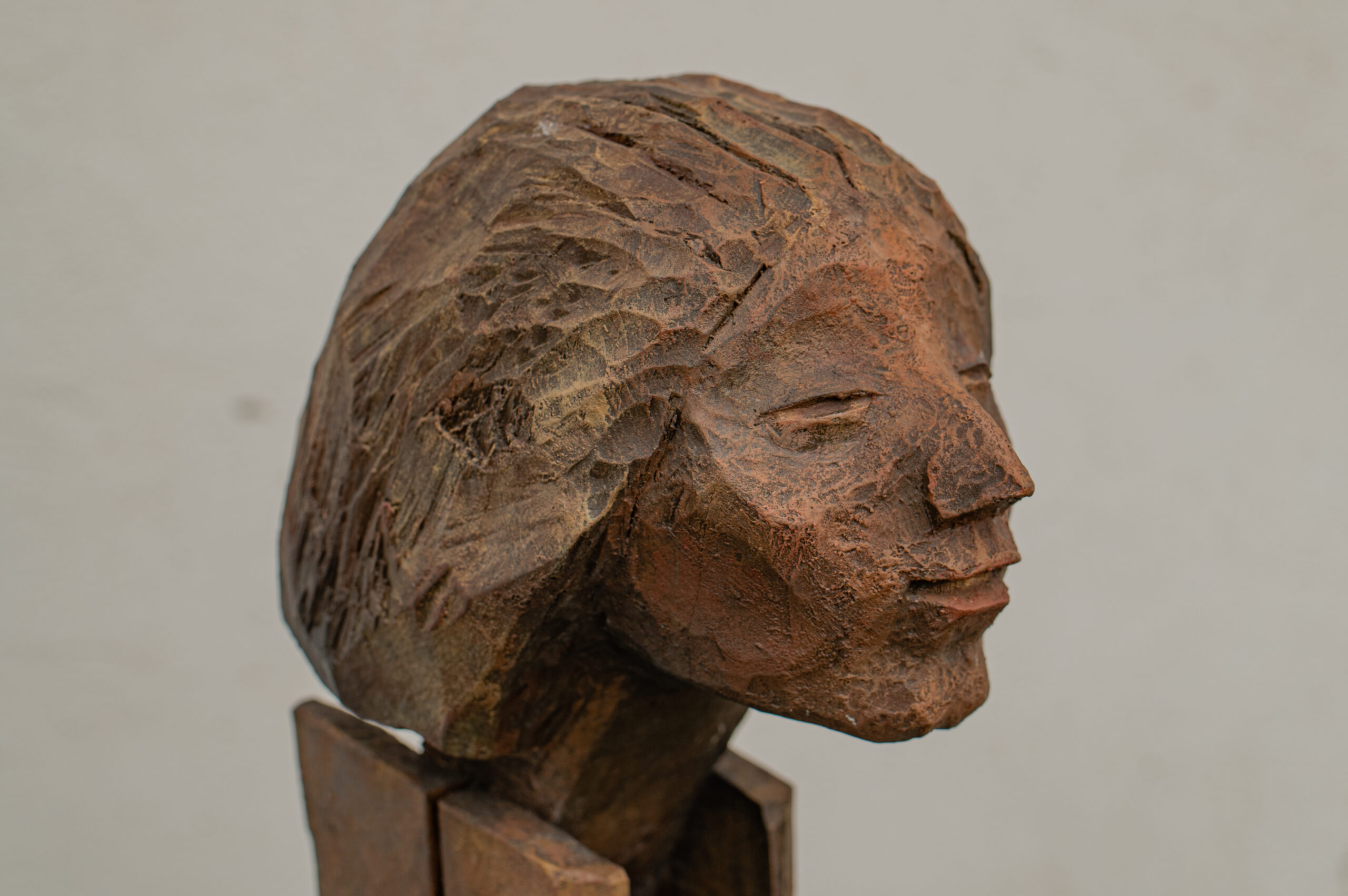 Serie iconogramas, madera policromada pequeño formato, 2013